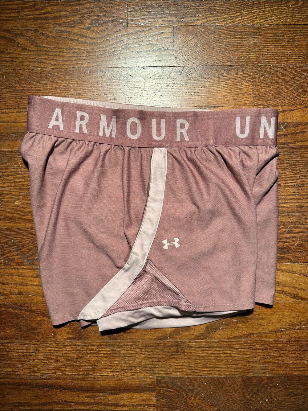 Under Armour Dusty Rose Performance Shorts with Logo Waistband womens medium